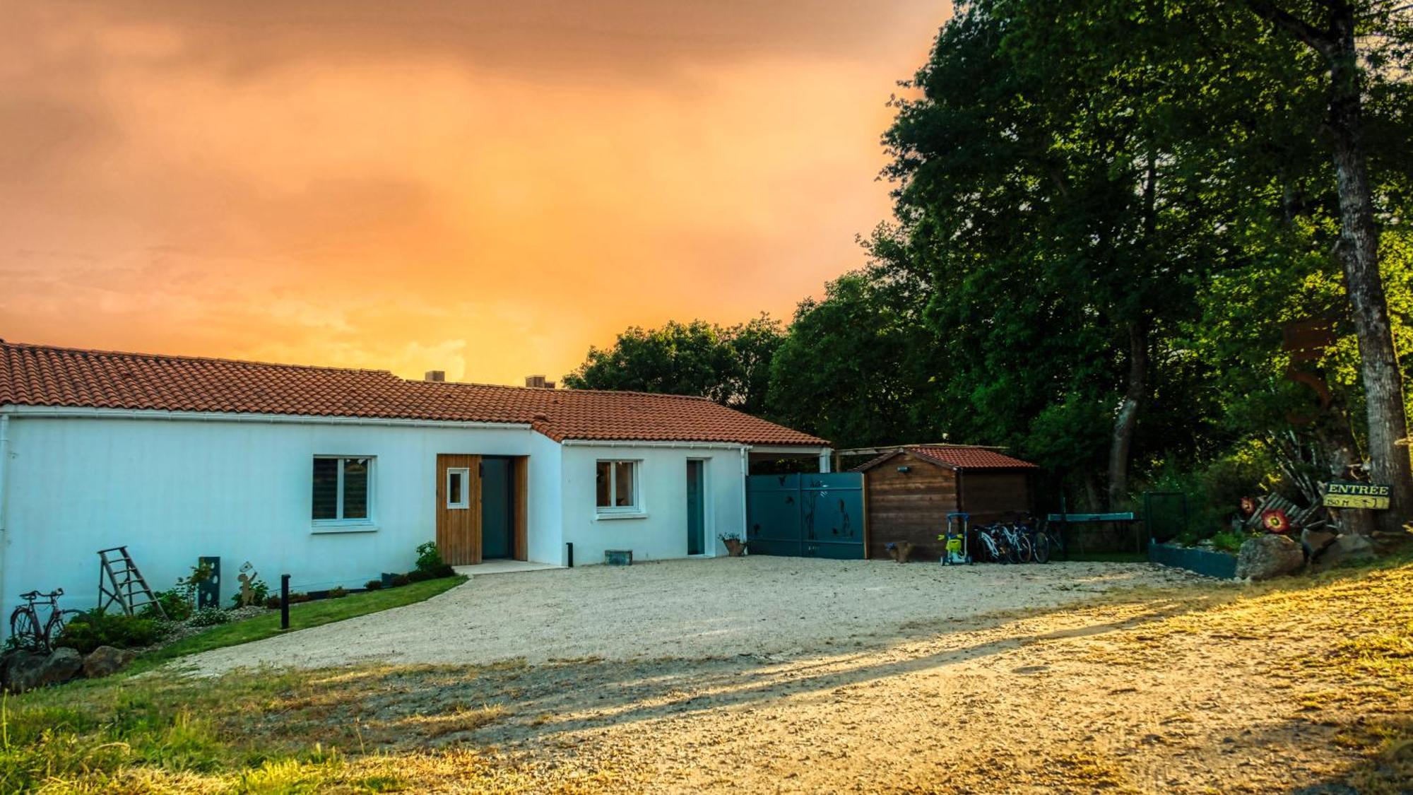 Domaine Du Souvenir Villa Saint-Paul-en-Pareds Exteriör bild